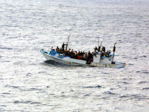 Boat carrying refugees